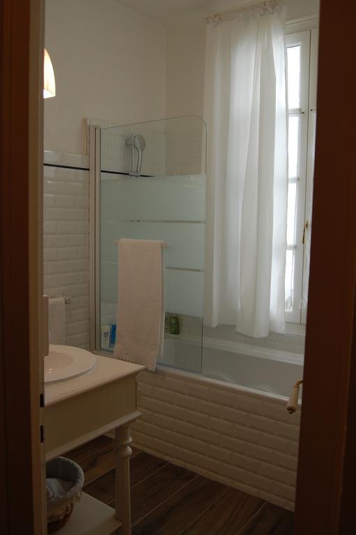 Jardins Secrets Bed and Breakfast Angulema Exterior foto